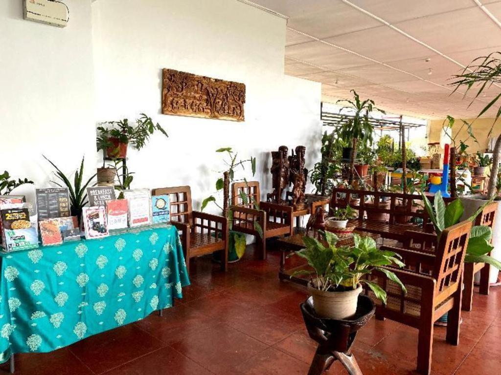 Oyo 150 Davao Airport View Hotel ภายนอก รูปภาพ