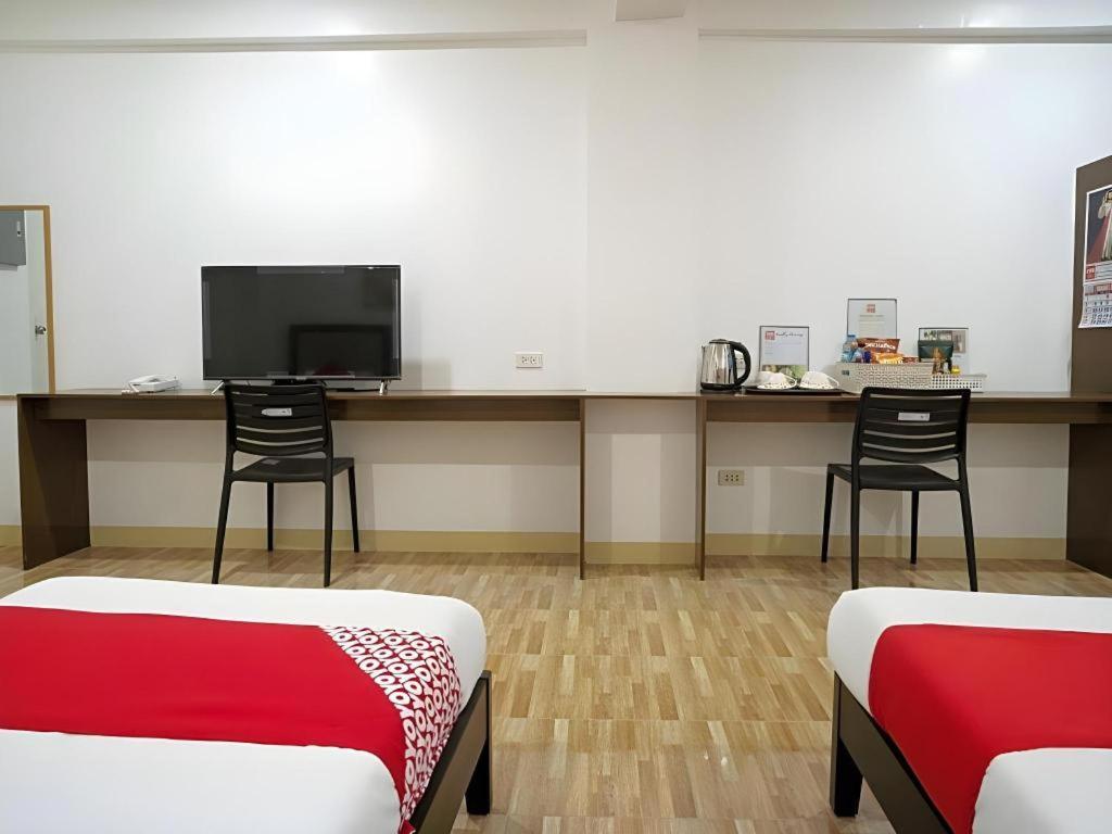 Oyo 150 Davao Airport View Hotel ภายนอก รูปภาพ