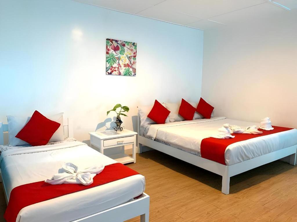 Oyo 150 Davao Airport View Hotel ภายนอก รูปภาพ