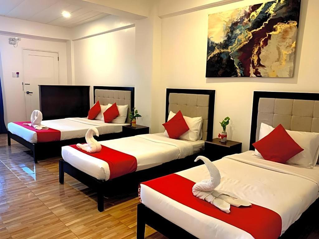 Oyo 150 Davao Airport View Hotel ภายนอก รูปภาพ